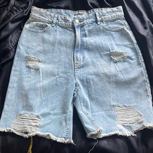 Refuge Boyfriend Denim Shorts Size 7